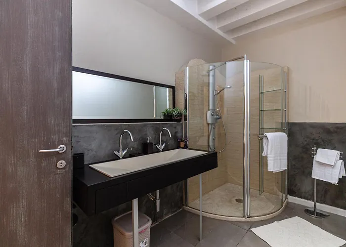 Cavour Living בית נופש אולביה