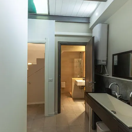 Cavour Living
